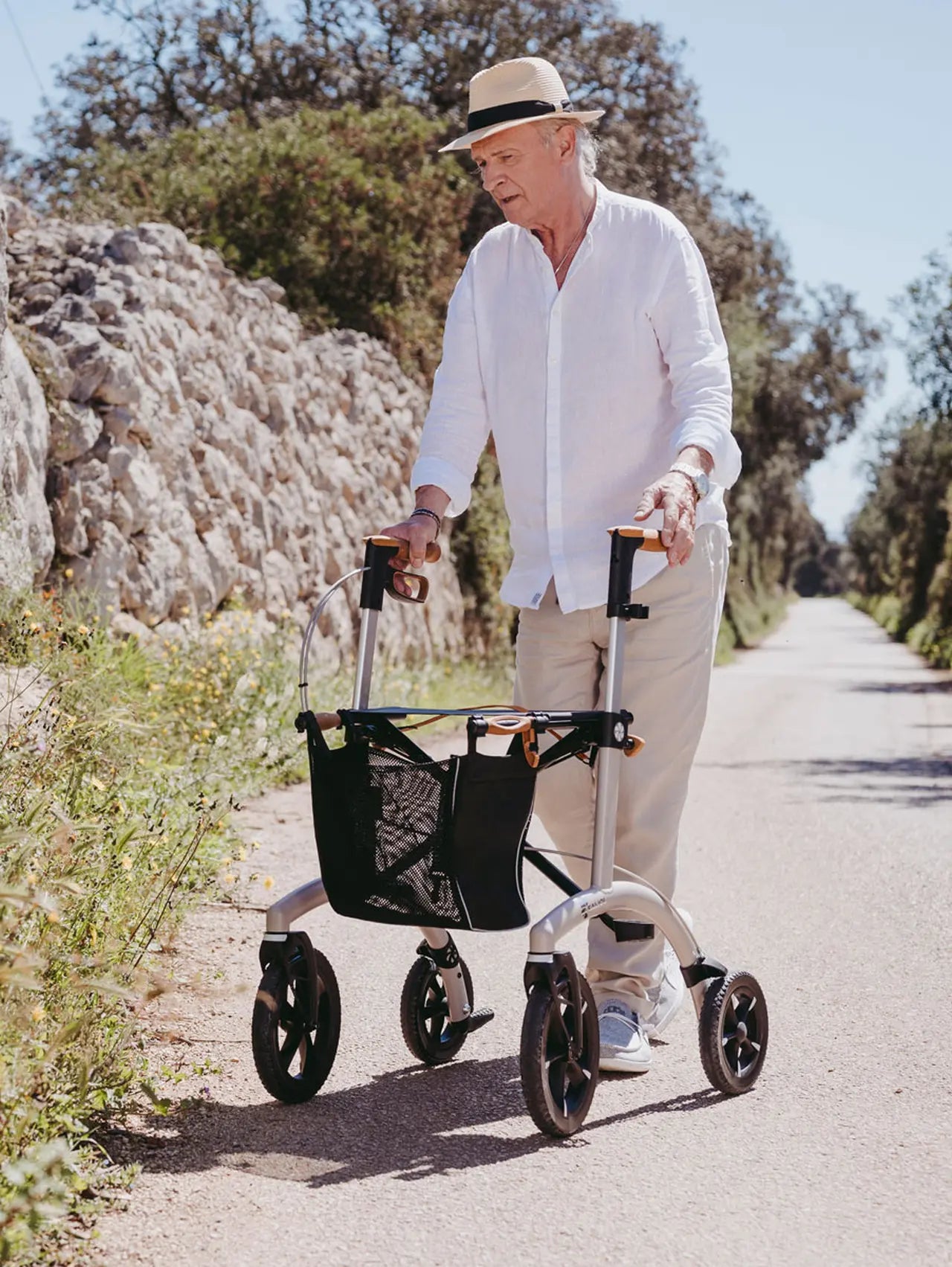 Leichtgewichtrollator AR von SALJOL
